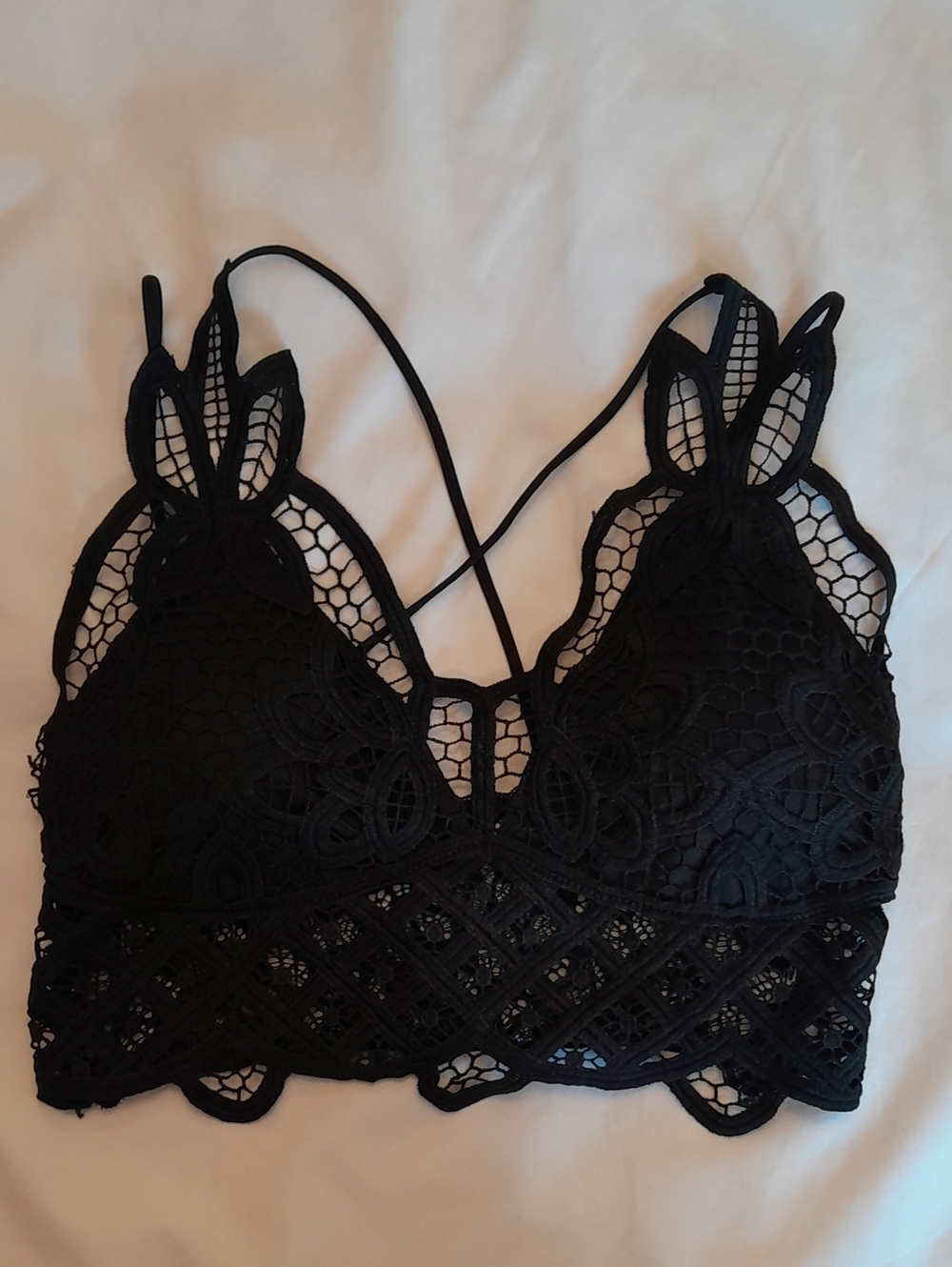 Black Lace Bralette with Scallop Detail, M